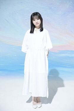 2024年夏霞プロフィール全身写真 安納蒼衣.jpg