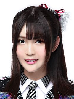 2016年BEJ48プロフィール 易妍倩.jpg