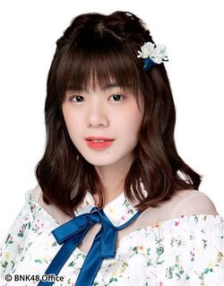 2018年BNK48プロフィール Weeraya Zhang 2.jpg