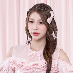 2025年BNK48プロフィール Nenie.jpg