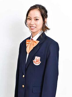 2020年吉本坂46プロフィール 比嘉琉々香.jpg