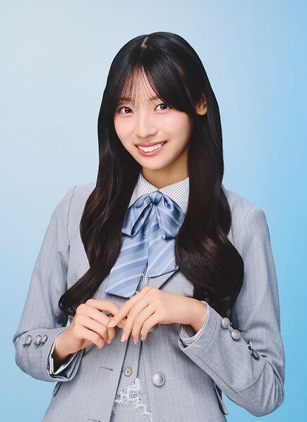 ファイル:2026年日向坂46プロフィール 宮地すみれ.jpg