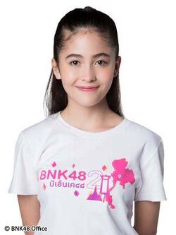 2018年BNK48プロフィール Warinrat Yolprasong.jpg