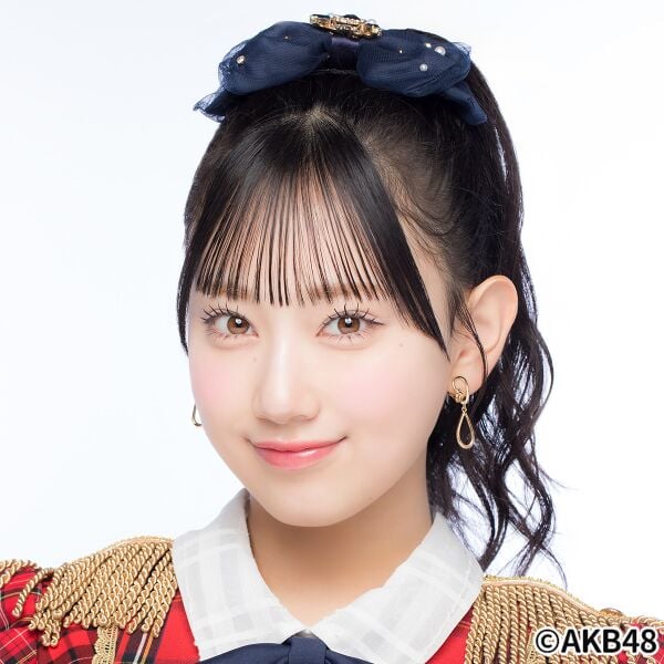 ファイル:2025年AKB48プロフィール 徳永羚海.jpg