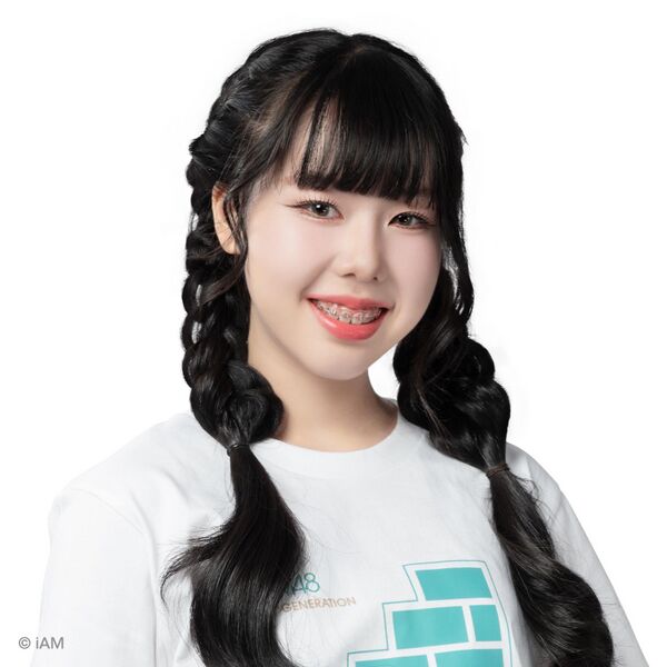 ファイル:2025年CGM48プロフィール Valentine.jpg
