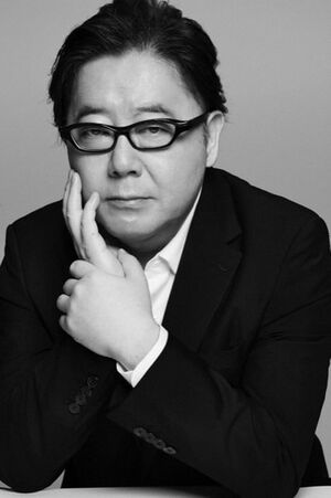 秋元康 2.jpg