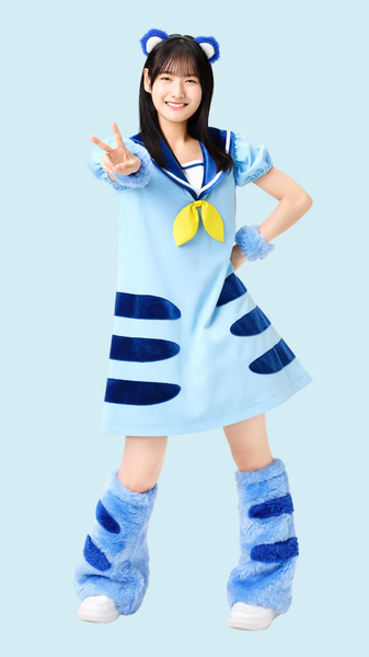 ファイル:2025年チンタイガー 青木宙帆 全身.png