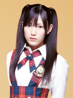 渡り廊下走り隊 ギュッ 渡辺麻友.jpg