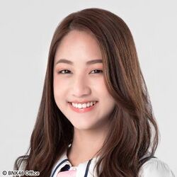 2018年BNK48プロフィール Nawaporn Chansuk 1.jpg