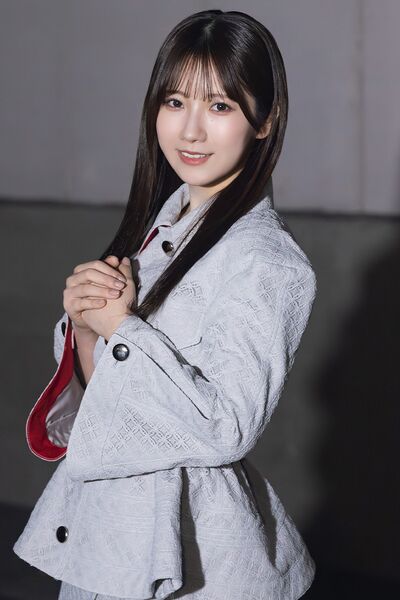 ファイル:2026年14th Single BACKS LIVE!!プロフィール 小田倉麗奈.jpg
