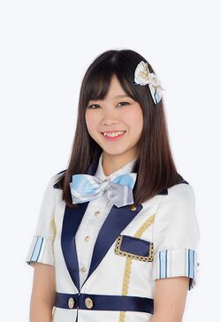 2017年BNK48プロフィール Jiradapa Intajak 2.jpg