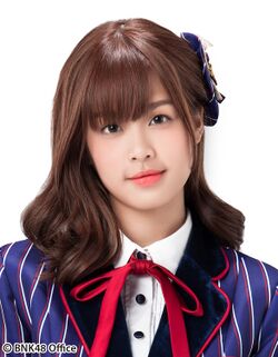 2018年BNK48プロフィール Pimrapat Phadungwatanachok.jpg