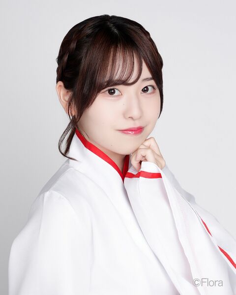 ファイル:2025年NGT48プロフィール 奥村百花.jpg