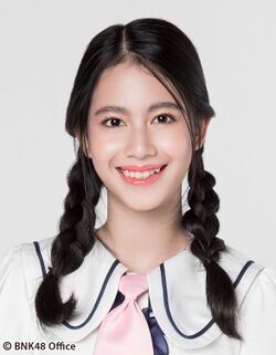 2018年BNK48プロフィール Napaphat Worraphuttanon 1.jpg