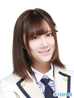 2015年SNH48プロフィール 冯薪朵 2.jpg