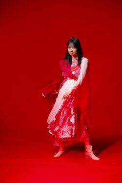 2024年7th Single BACKS LIVE!!プロフィール 的野美青.jpg