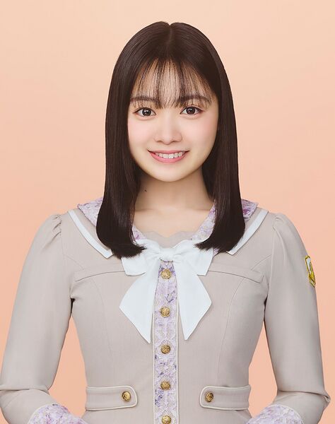 ファイル:2026年乃木坂46プロフィール 小津玲奈.jpg