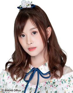 2018年BNK48プロフィール Sumitra Duangkaew 2.jpg