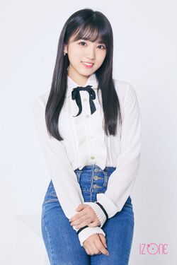 2018年IZ*ONEプロフィール 矢吹奈子.jpg