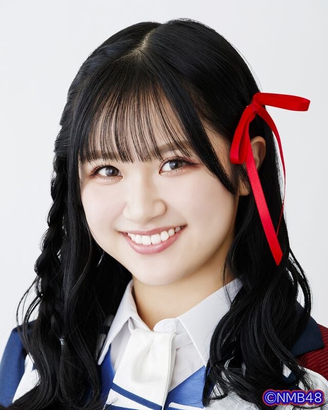 NMB48 芳野心咲 直筆サイン入り 生写真 640px-2025年NMB48プロフィール_